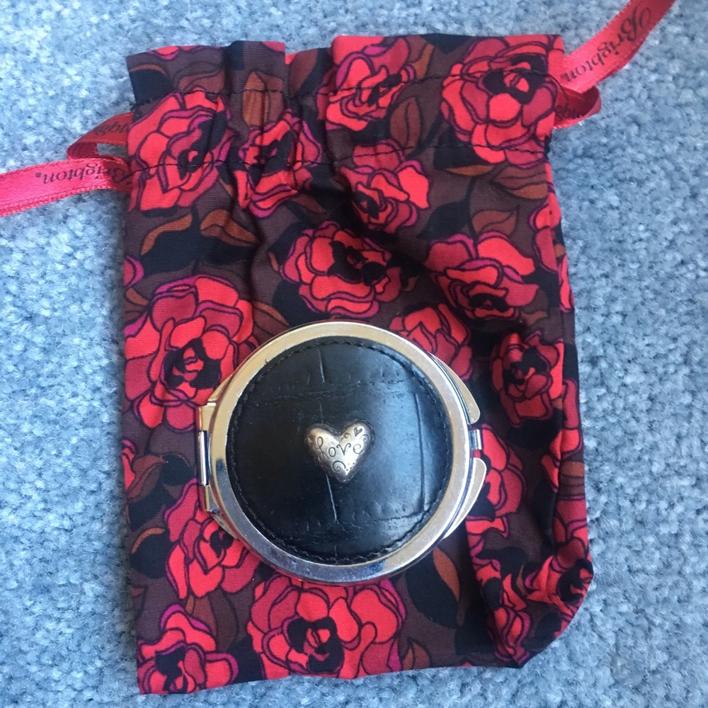 Brighton Compact Double Mirror Case